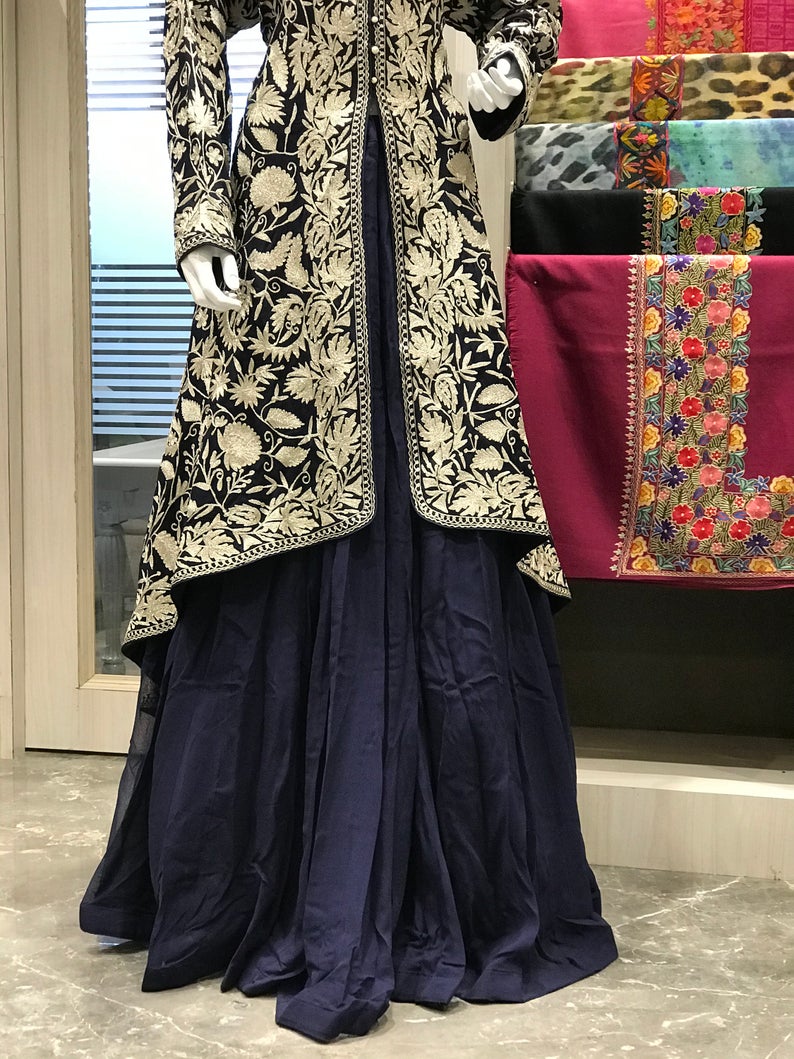 Kashmiri deals dressing gown