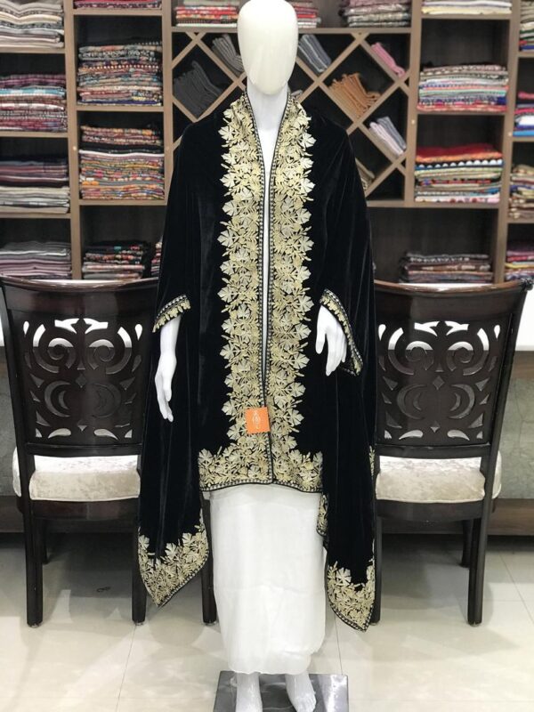 Black Velvet Cape with Tilla Embroidery Teen Chinar Design 2