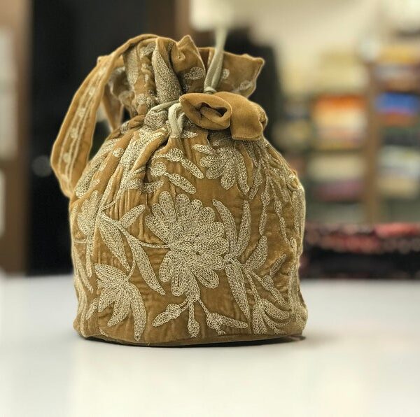 Zari Kashmiri Velvet Potli