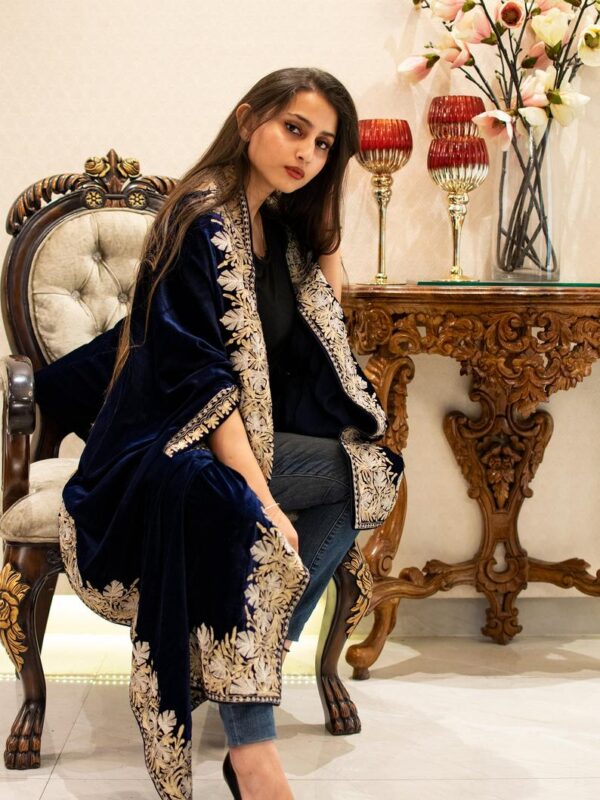 Navy Blue Velvet Cape with Tilla Embroidery Teen Chinar Design side