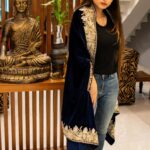 Navy Blue Velvet Cape with Tilla Embroidery Teen Chinar Design
