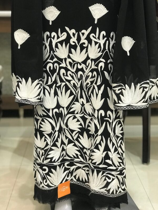 White Tulip Jaal Embroidered Kashmiri Salwar Suit 2