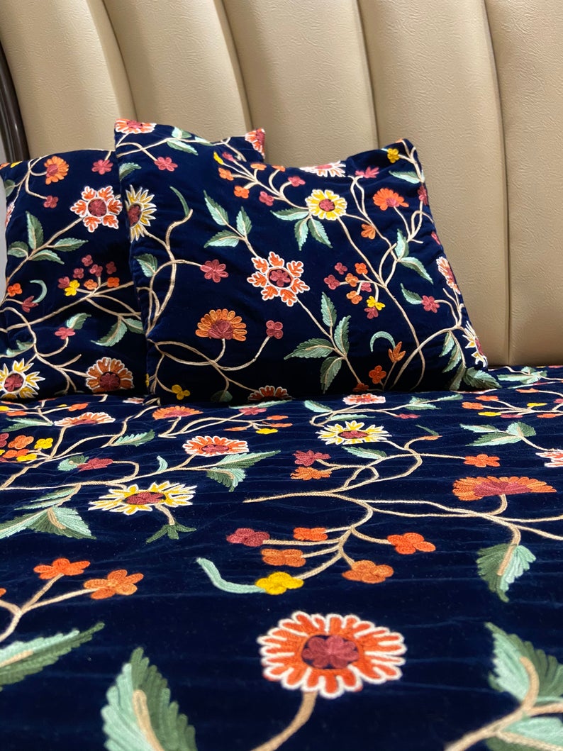 Floral Kashmiri Aari Embroidered Velvet Bed Cover