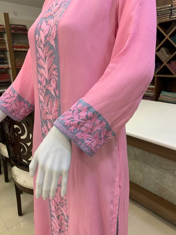 Kashmiri Aari Embroidered Chinon Kurta