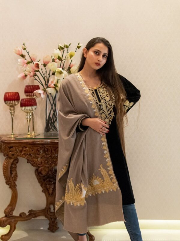 Kashmiri Black Velvet Kurta with Tilla Embroidery shawl