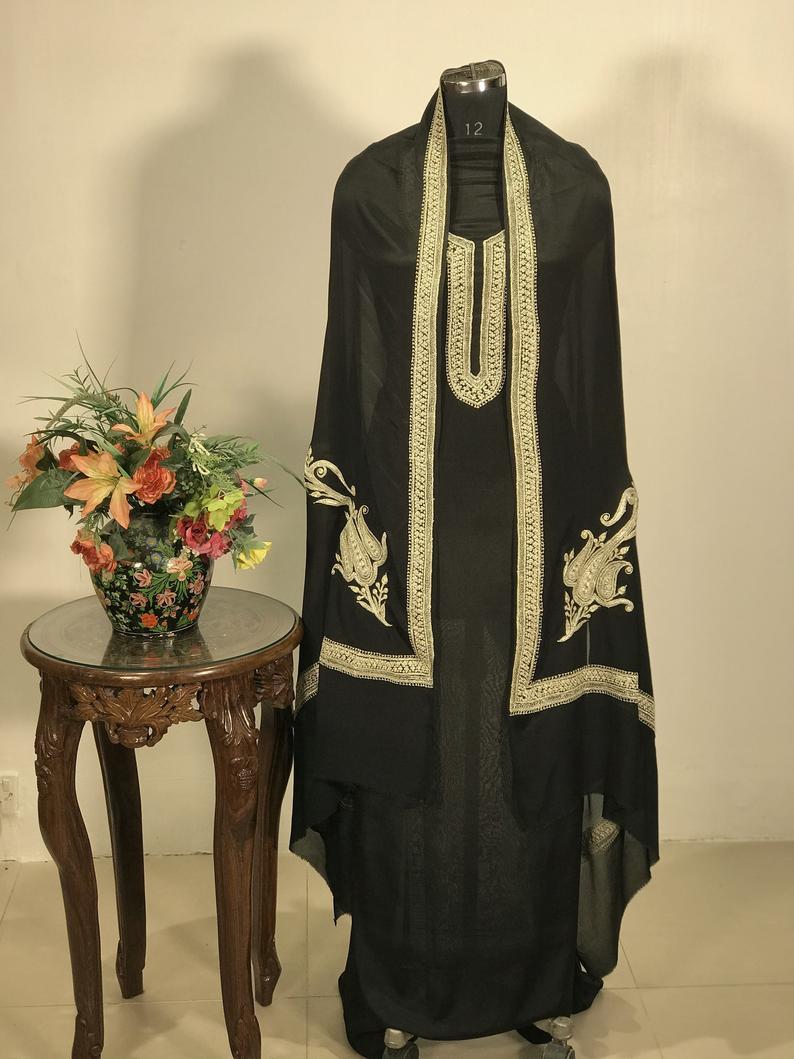 Tilla Chuptri Embroidered Salwar Suit: Black