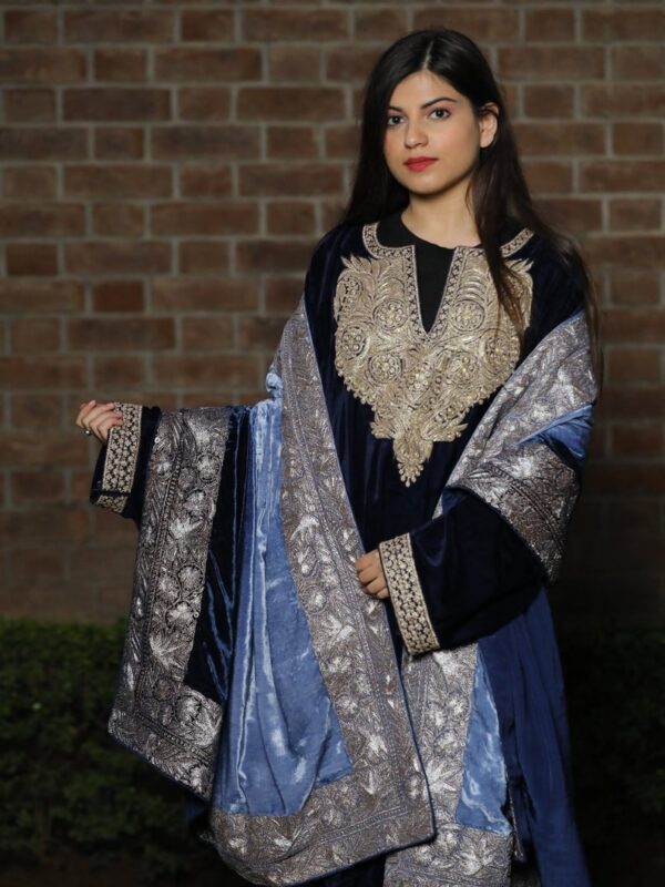 Flowy Navy Blue Velvet Phiran with Tilla Embroidery