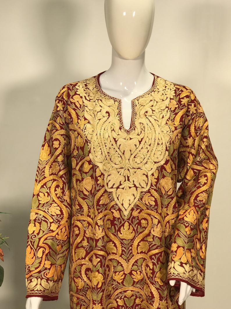 Red Pure Wool Kashmiri Phiran with Jaal Paisley Embroidery close up
