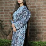 Black Pure Wool Kashmiri Phiran with Jaal Paisley Embroidery