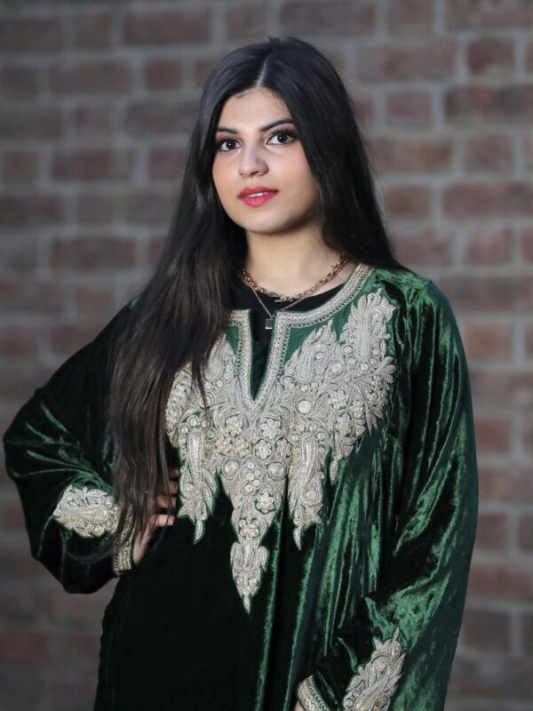 Flowy Bottle Green Velvet Phiran with Tilla Embroidery close up