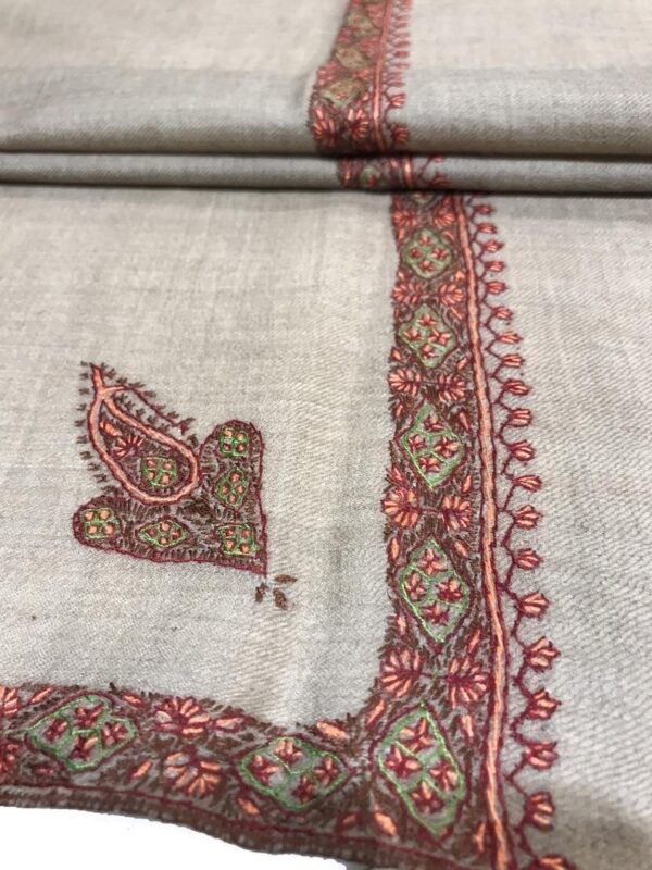 Pure Pashmina Shawl with 4 Side Sozni Hand Embroidery close up