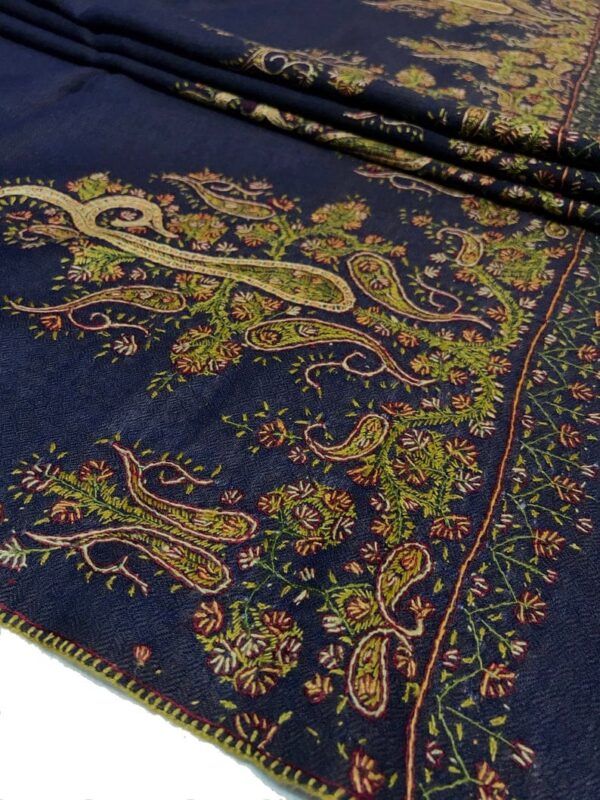 Purple Diamond Weave Sozni Hand Embroidered Pure Wool Shawl Close up