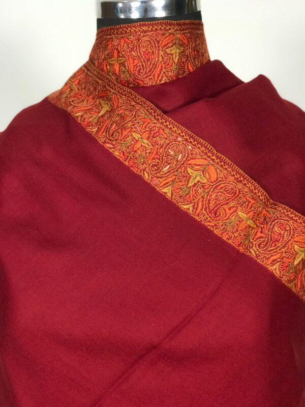 Paisley Border Design Sozni Hand Embroidered Pure Wool Shawl: Red close up