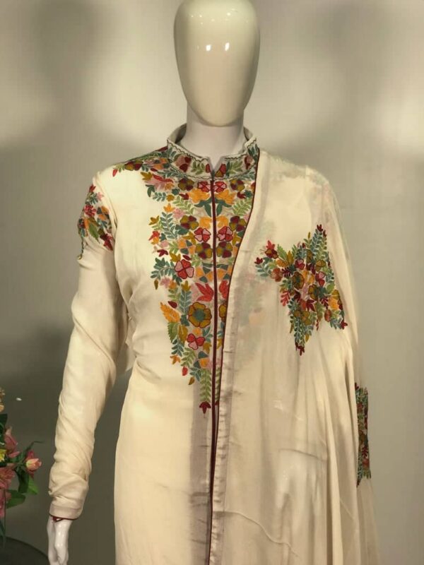 Off-Wihte Achkan Style Kashmiri Embroidered Suit Close up