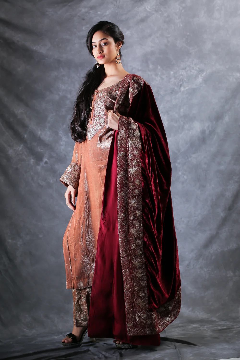 Faun Gloss Velvet Suit With Tilla Embroidery, Maroon Dupatta