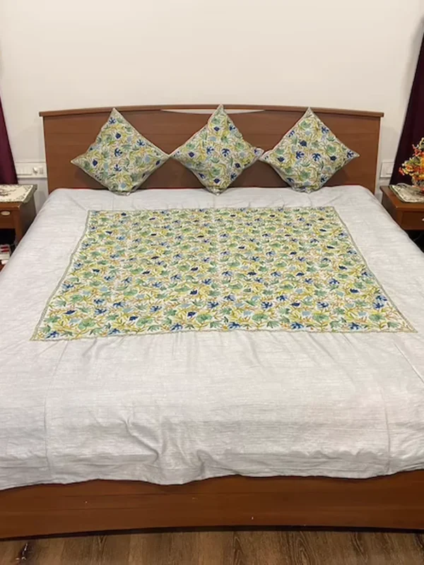 Grey Raw Silk Bed Cover with Kashida Floral Aari Embroidery