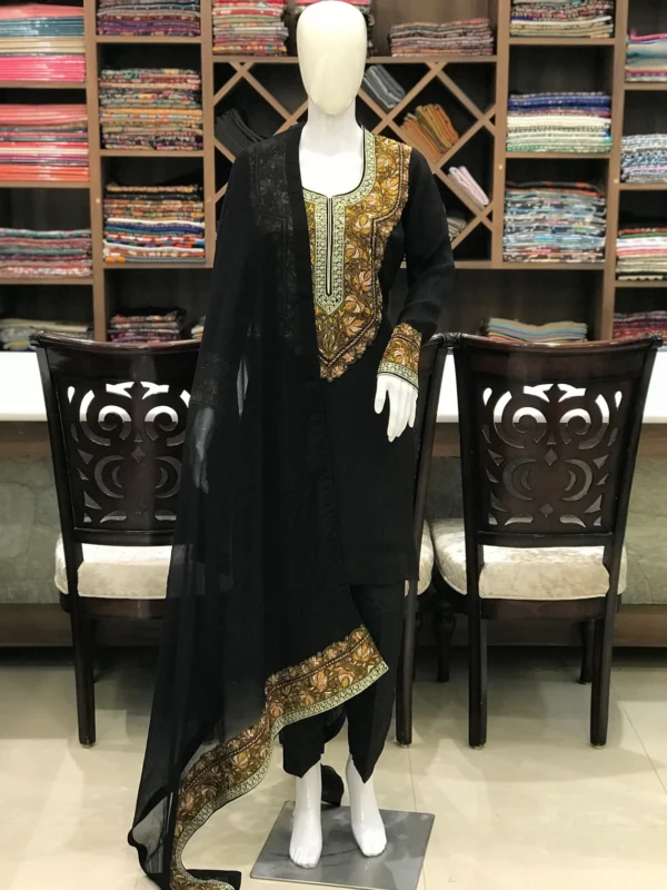 Sozni and Tilla Fusion Embroidered Salwar Suit