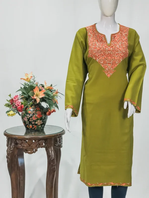 Green Woollen Phiran with Multi-Colour Aari Work