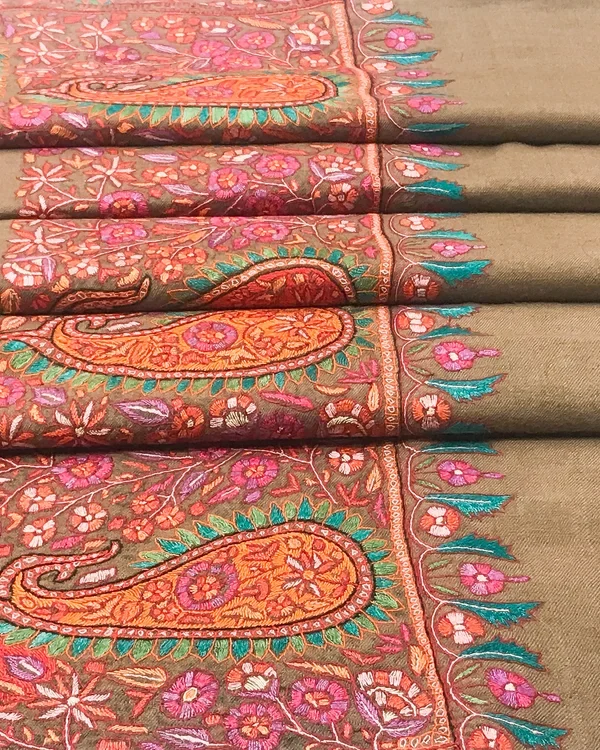 Natural Biege Pure Pashmina Shawl With Sozni hand Embroidery