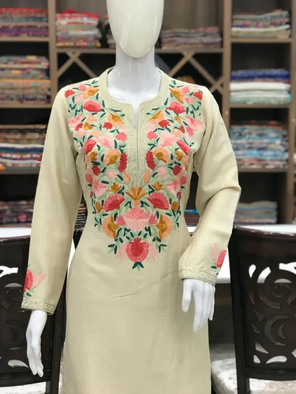 Banarasi & Aari Kashmiri Embroidered Suit : Beige