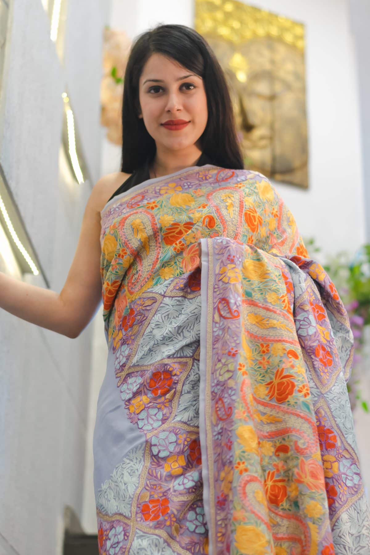 Lavender Viscose Georgette Zari & Aari Fusion Embroidered Kashmiri Saree front