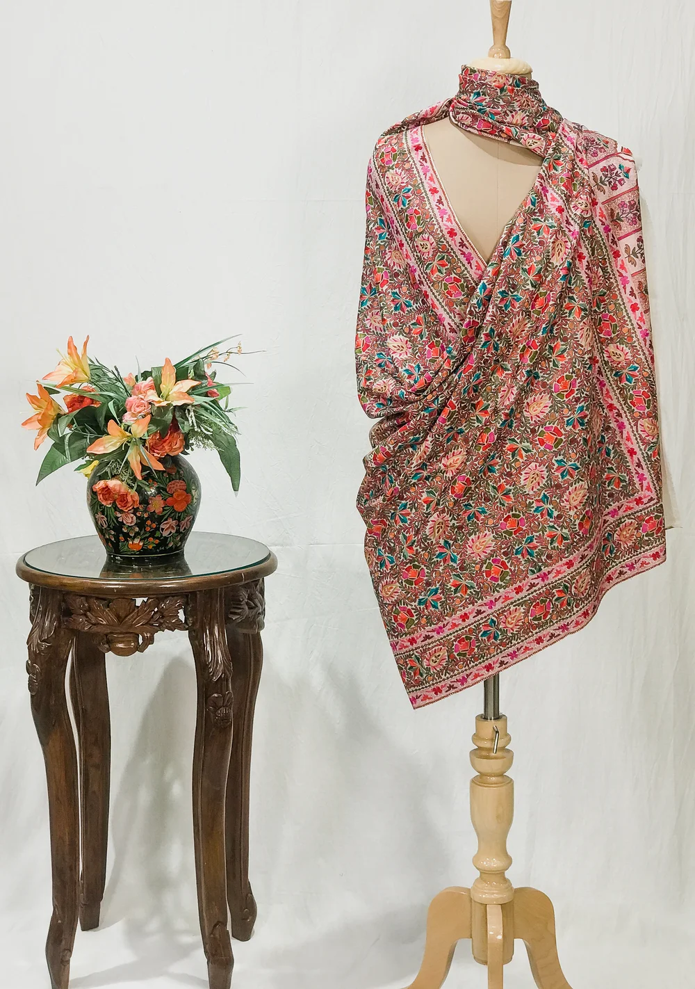 Cream Fine Wool Textured Shawl with Silk Thread Aari Jama Embroidery