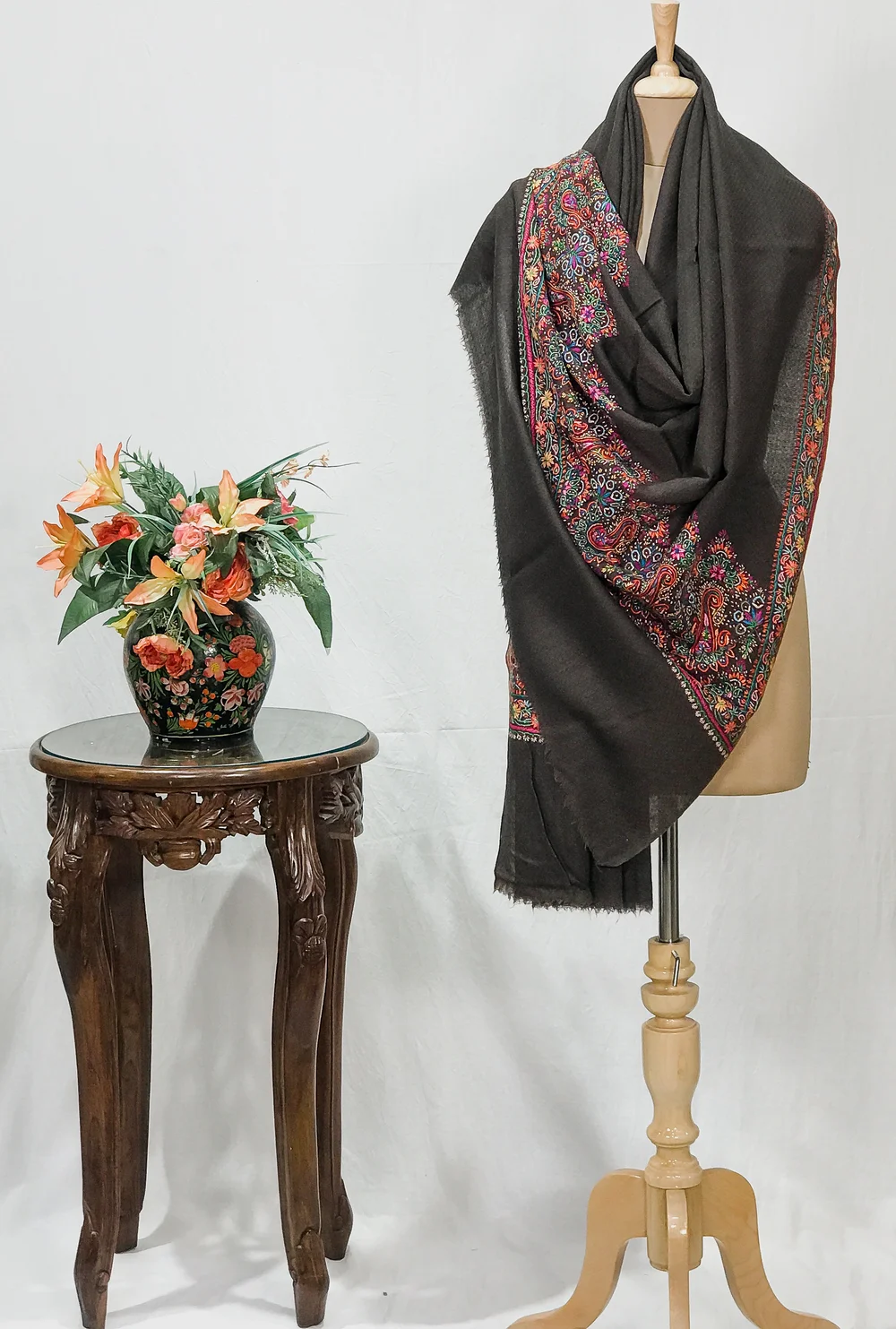 Brown Diamond Weave Pure Wool Cross Shade Shawl with Sozni Hand Embroidery