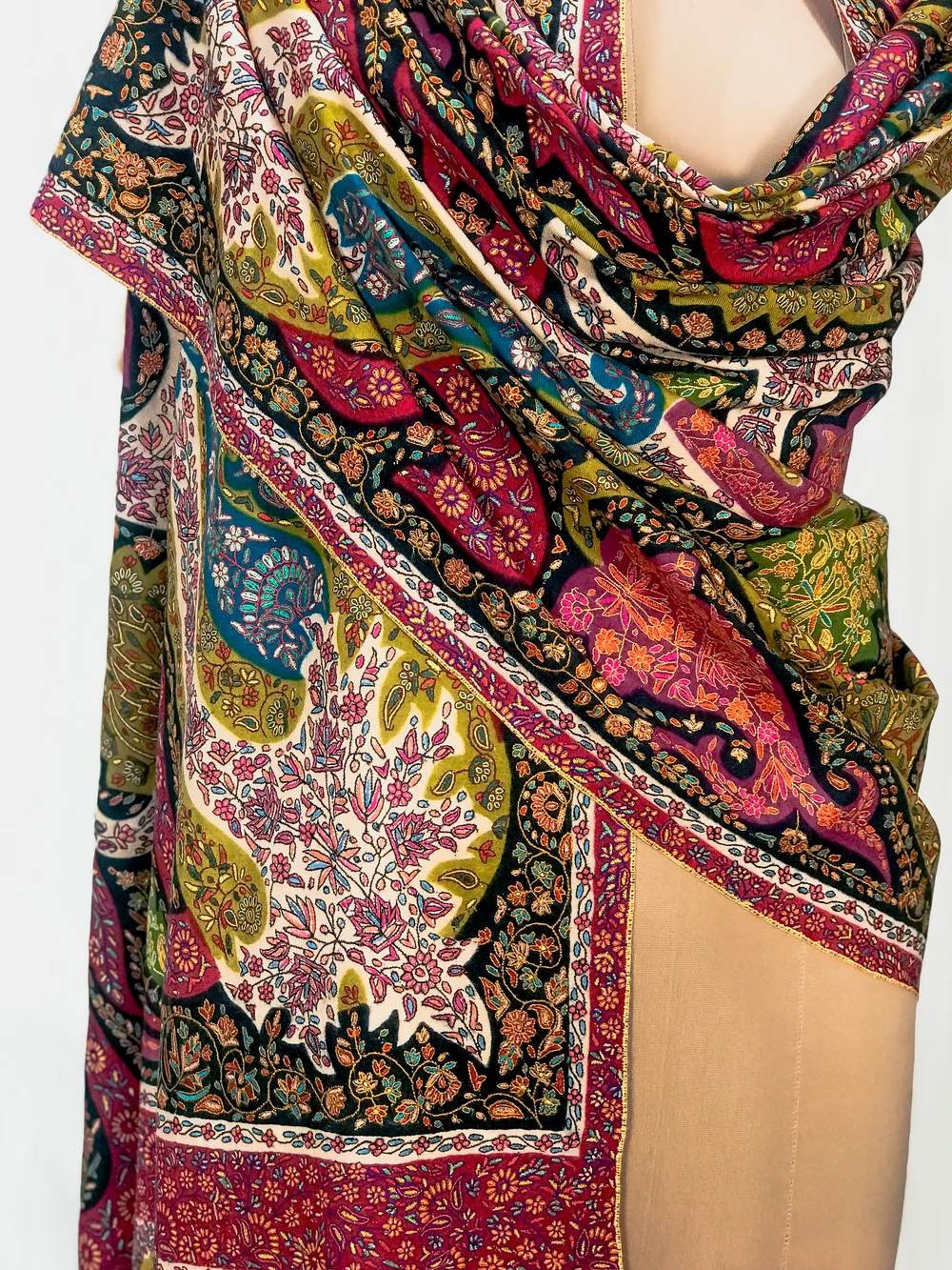 Multi-Colour Pure Pashmina Shawl With Sozni Kalamkari Hand Embroidery ...