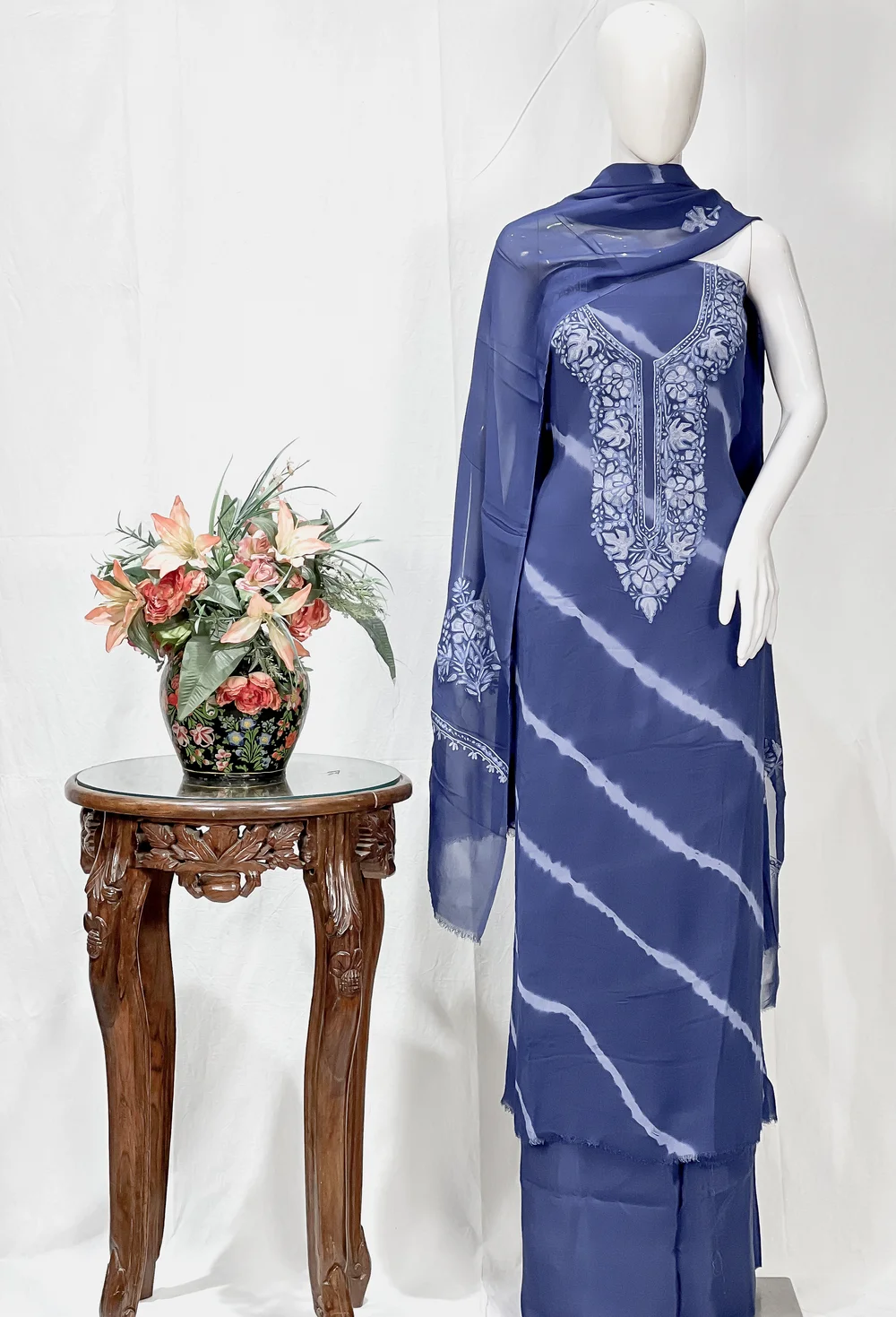 Blue Tie-n-Dye Kashmiri Aari Embroidered Salwar Suit