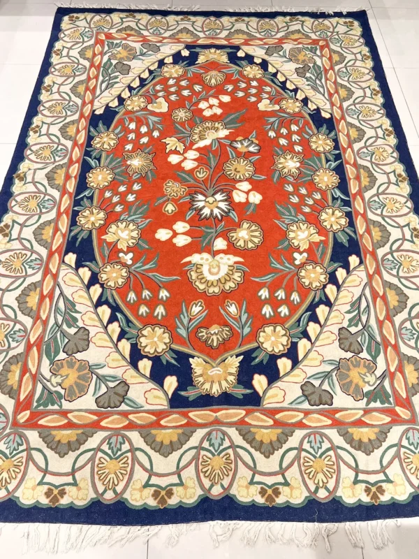 Hand Chain-Stitch Home Decor Floral Pattern Wollen Rug