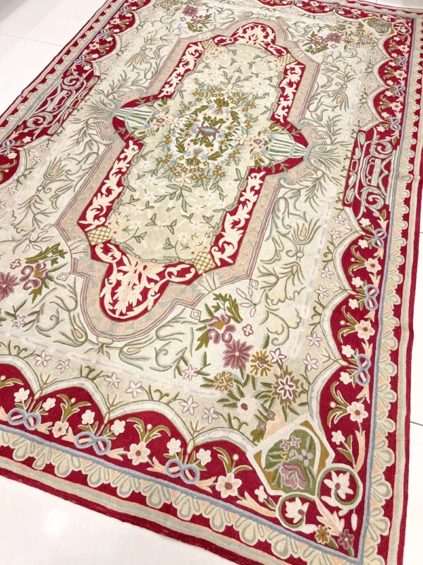 Hand Chain-Stitch Home Decor Floral Pattern Wollen Rug front
