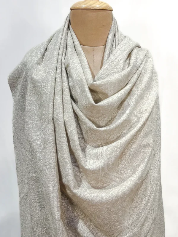 Beige Women Kashmiri Sozni Jaal Pure Pashmina Shawl close up