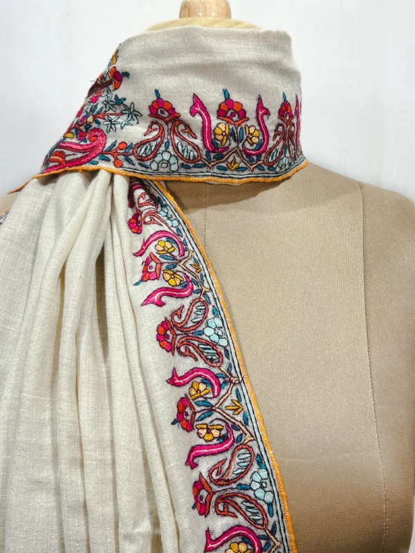 Natural White Pure Pashmina Shawl With Papier Mache Hand Embroidered close up